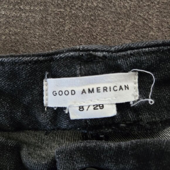 Good American Black Skinny Jeans Raw Hem Frayed Ankle Size 8 - Picture 3 of 3